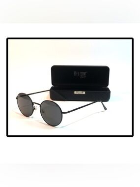 😎Helium Paris  Black-Framed, Oral-Shaped Sunglasses and Case😎